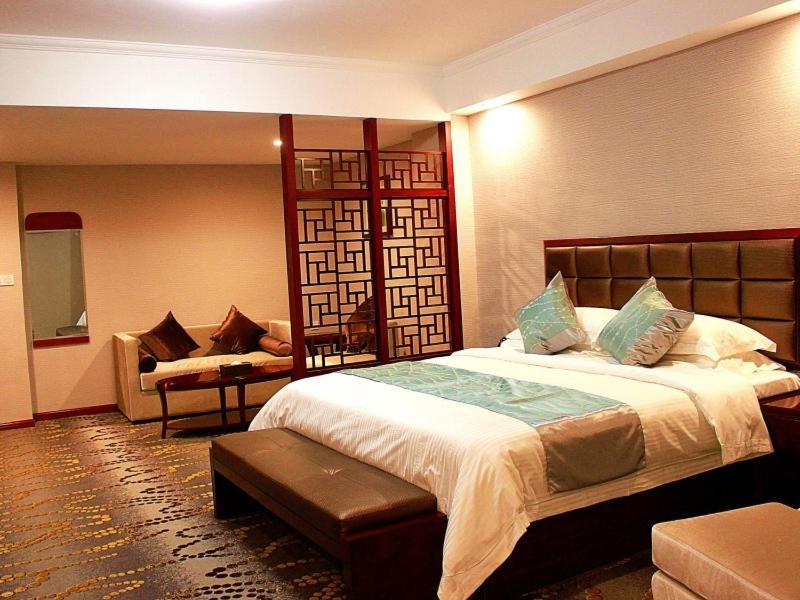 Greentree Inn Jiangxi Jindezhen People Square Jindin Business Hotel Jingdezhen Eksteriør bilde