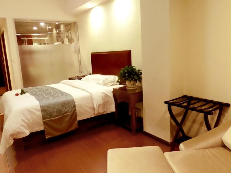 Greentree Inn Jiangxi Jindezhen People Square Jindin Business Hotel Jingdezhen Eksteriør bilde